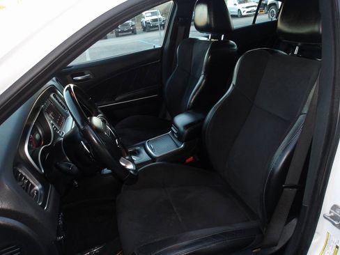 Used 2018 Dodge Charger R/T w/ Navigation & Travel Group image 10