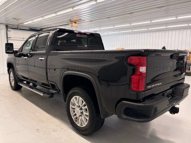 Used 2022 Chevrolet Silverado 3500 High Country w/ Z71 Off-Road Package AWD/4WD image 4