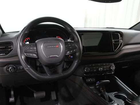 Used 2023 Dodge Durango GT image 6