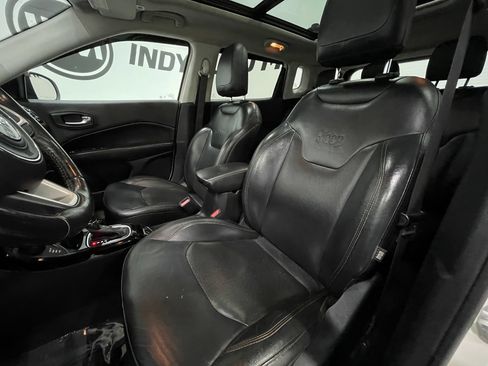 Used 2019 Jeep Compass Limited AWD/4WD image 14