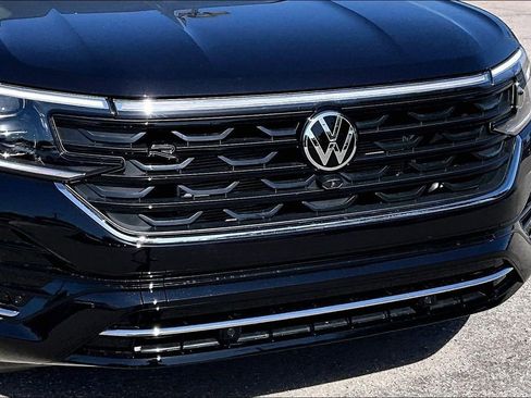 New 2026 Volkswagen Atlas SEL Premium R-Line AWD/4WD image 11