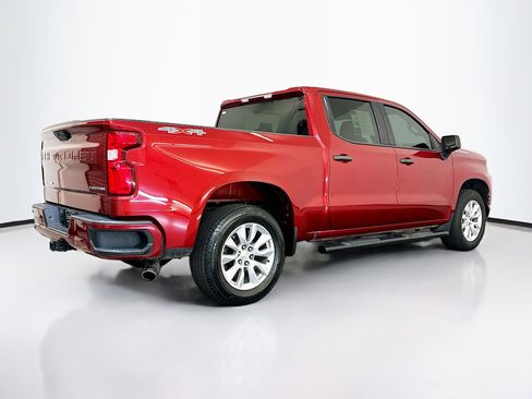 Used 2019 Chevrolet Silverado 1500 Custom w/ Custom Value Package image 9