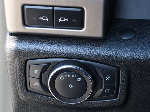 Used 2020 Ford F250 Platinum w/ FX4 Off-Road Package image 21