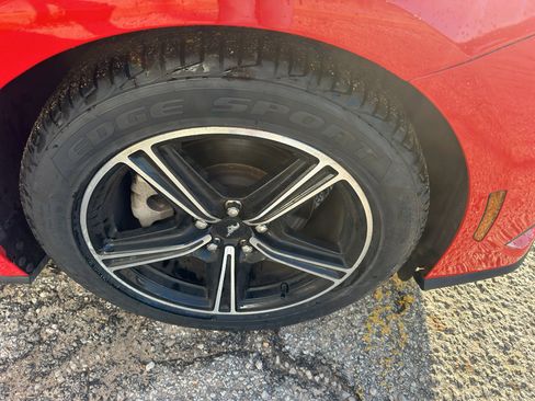 Used 2024 Ford Mustang EcoBoost image 17