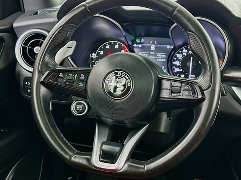 Used 2023 Alfa Romeo Stelvio Veloce AWD/4WD image 8