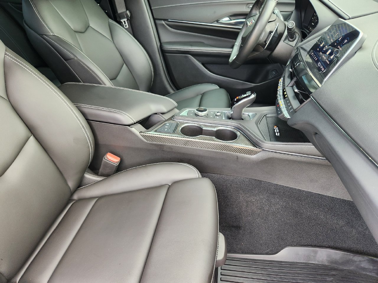 Used 2024 Cadillac CT4 V Blackwing w/ Driver Assist Package RWD image 13