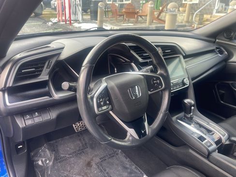 Used 2019 Honda Civic Sport image 10