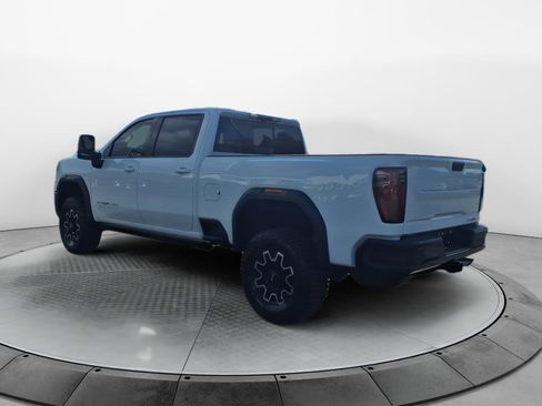 Certified 2025 GMC Sierra 2500 AT4X image 5