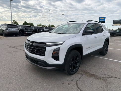 New 2026 Chevrolet Equinox LT AWD/4WD image 7