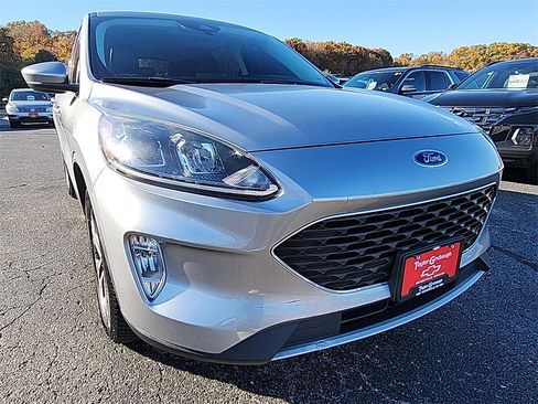 Used 2022 Ford Escape SEL image 11