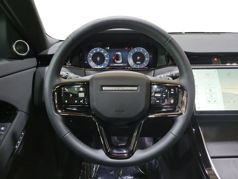 Used 2026 Land Rover Range Rover Evoque S AWD/4WD image 24