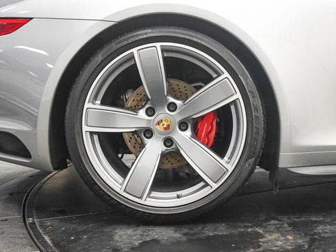 Used 2017 Porsche 911 Carrera S image 31