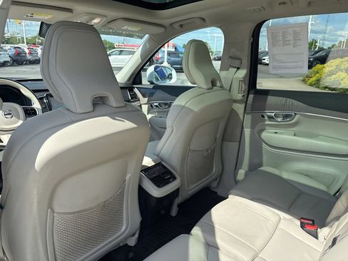 Certified 2023 Volvo XC90 B6 Plus w/ Protection Package Premier AWD/4WD image 32