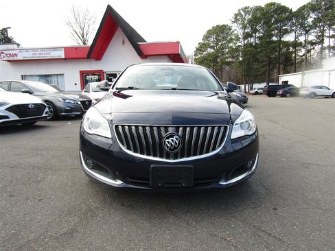 Used 2016 Buick Regal image 3