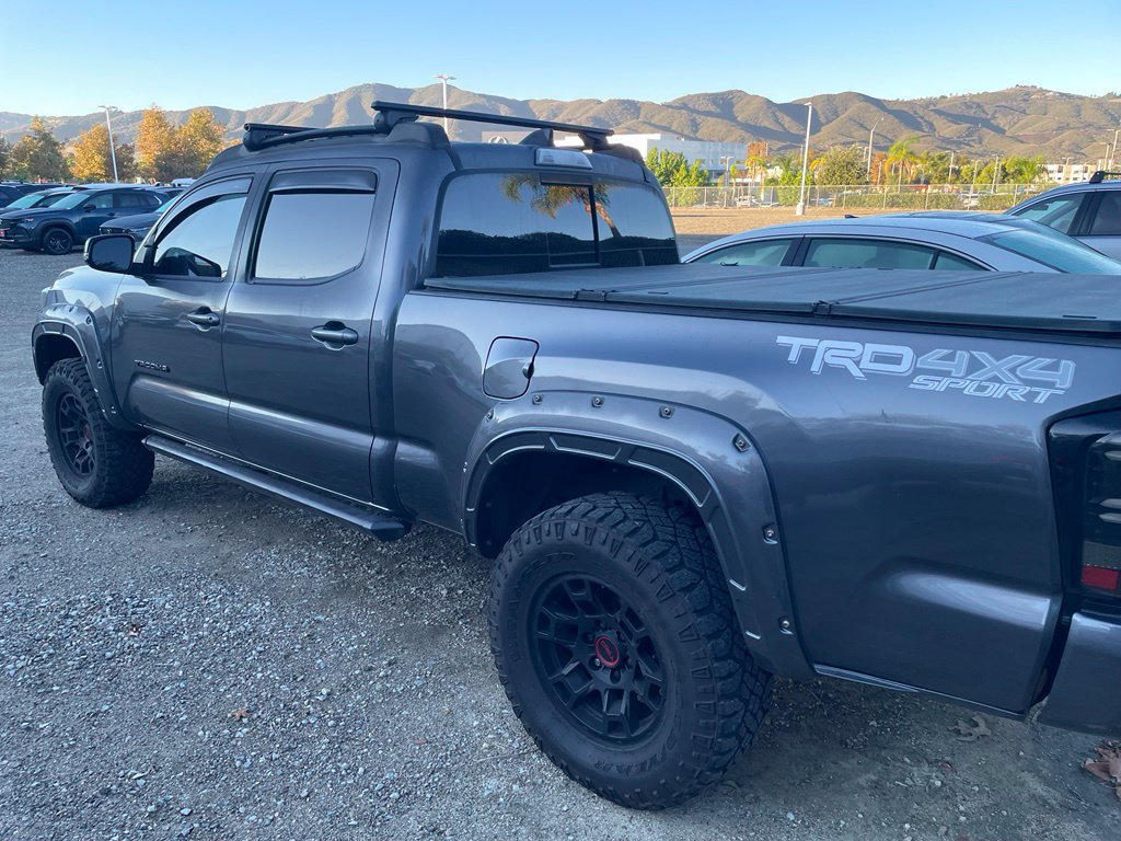 Used 2020 Toyota Tacoma TRD Sport w/ Technology Package AWD/4WD image 6