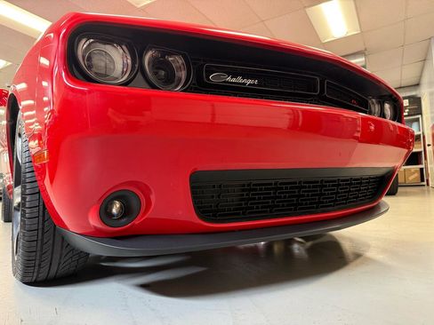 Used 2016 Dodge Challenger R/T RWD image 25