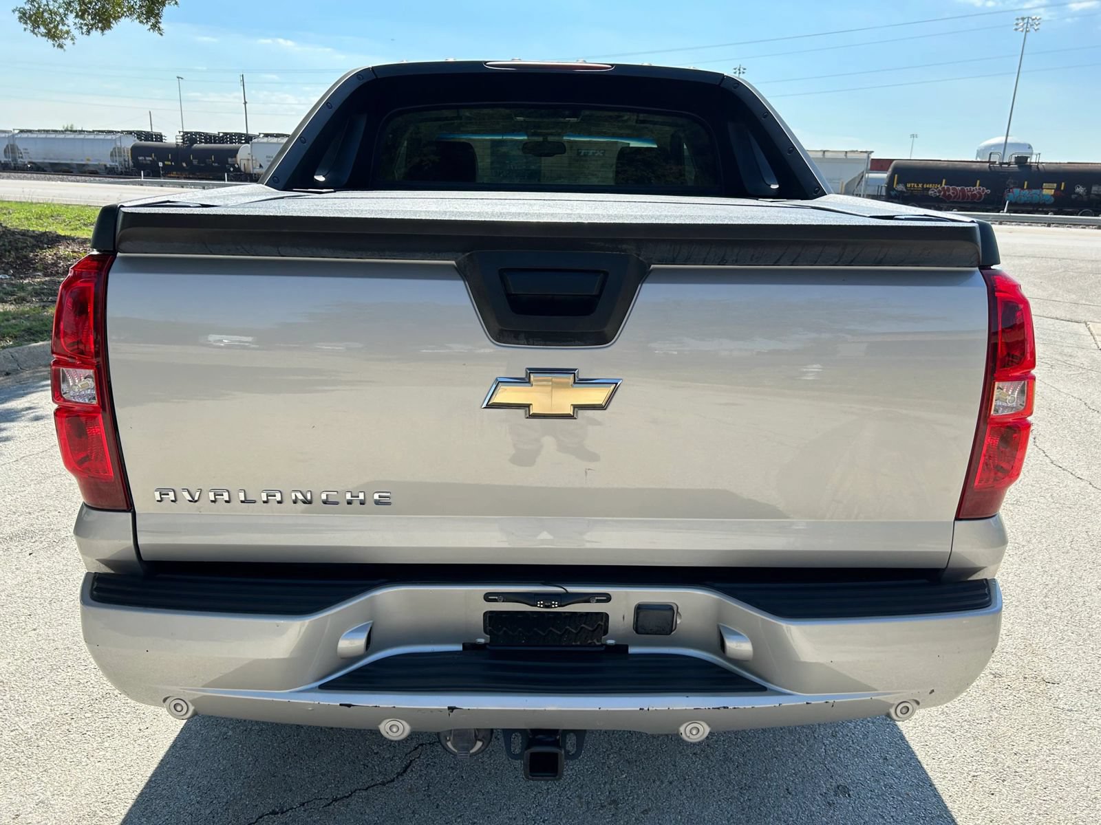 Used 2007 Chevrolet Avalanche LT w/ LT Preferred Equipment Group RWD image 8