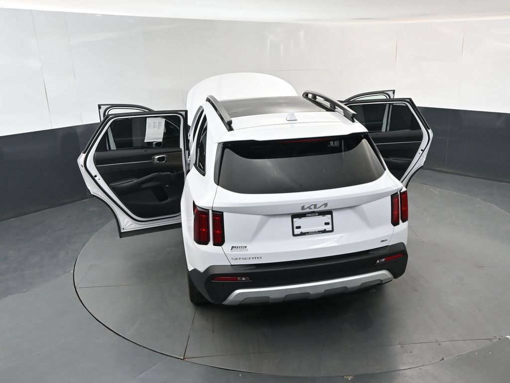 Certified 2023 Kia Sorento SX Prestige AWD/4WD image 18
