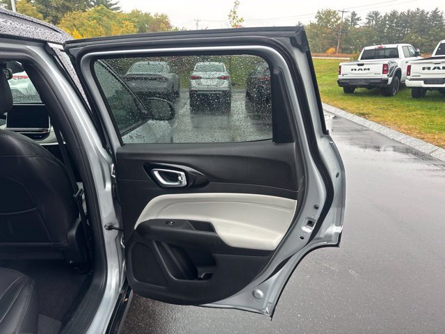 Certified 2024 Jeep Compass Limited w/ Elite Group AWD/4WD image 13