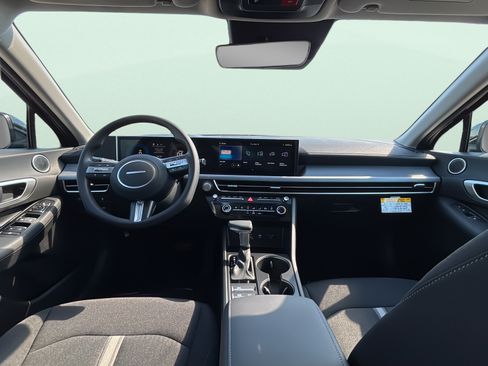 New 2026 Hyundai Sonata SE FWD image 10
