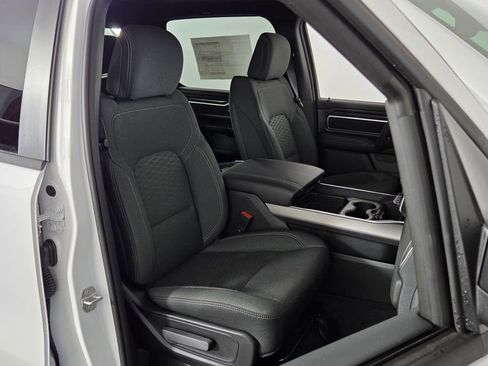 New 2026 RAM 1500 4x4 Crew Cab image 30