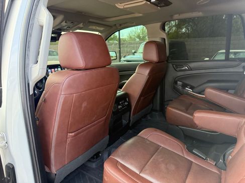 Used 2020 Chevrolet Tahoe Premier w/ Premier Plus Edition image 12