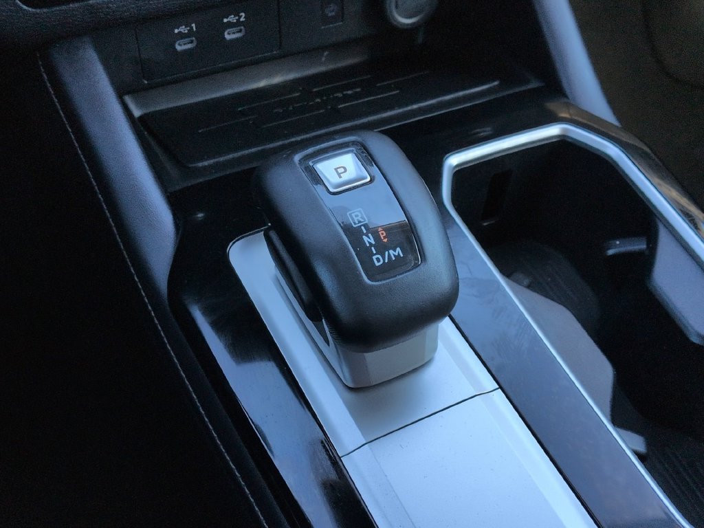 Used 2025 Mitsubishi Outlander SE AWD/4WD image 7