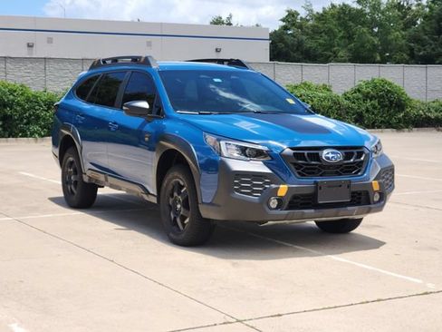 Used 2025 Subaru Outback Wilderness AWD/4WD image 4