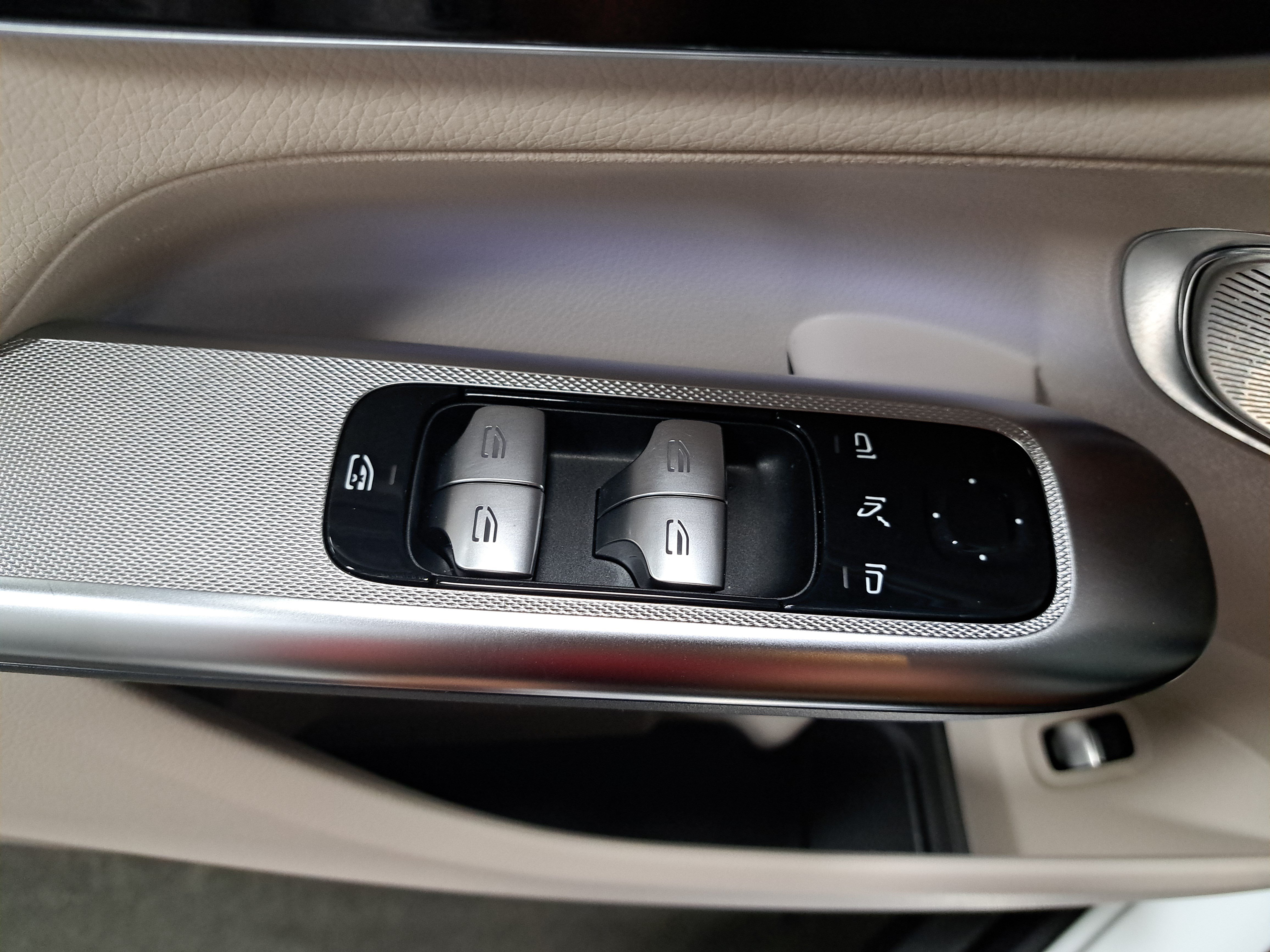 Used 2026 Mercedes-Benz GLC 300 4MATIC image 29
