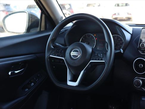 Used 2020 Nissan Sentra S image 9
