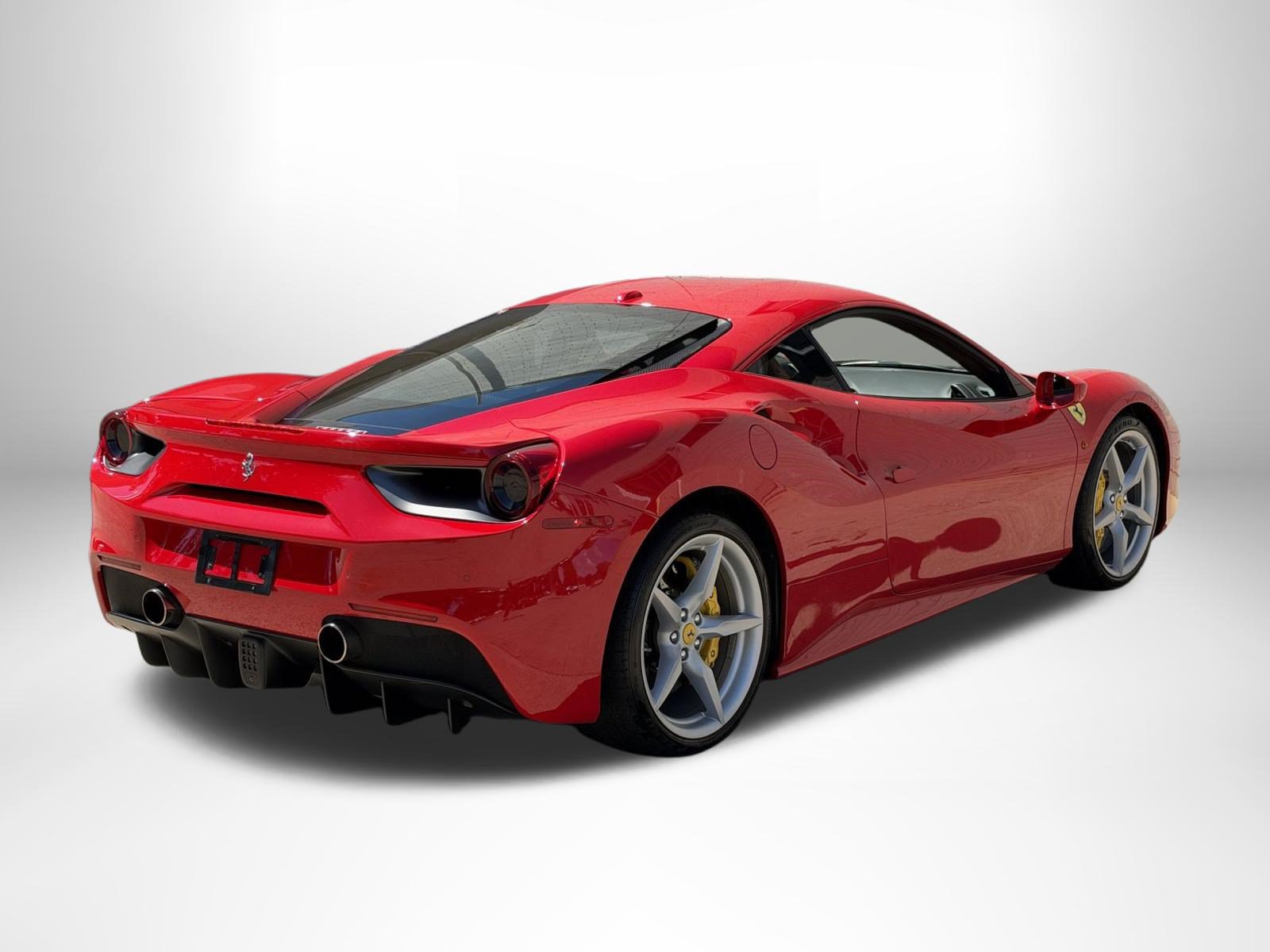 Used 2017 Ferrari 488 GTB RWD image 7