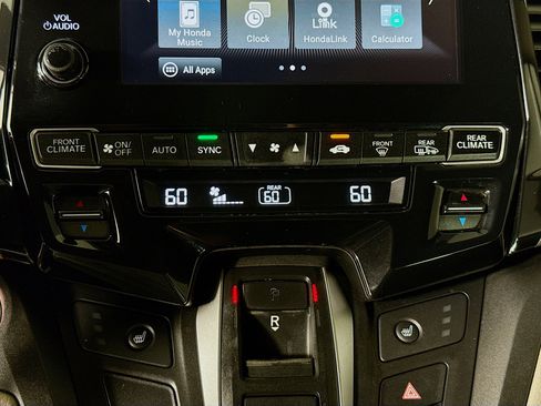 Used 2019 Honda Odyssey EX-L image 17