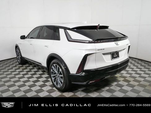 Used 2024 Cadillac Lyriq Sport AWD/4WD image 27