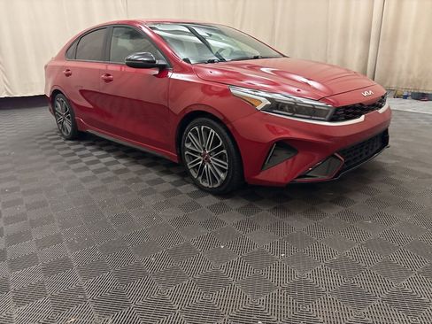 Used 2022 Kia Forte GT image 3