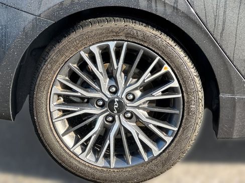 Used 2022 Kia Forte GT-Line w/ GT-Line Premium Package image 12