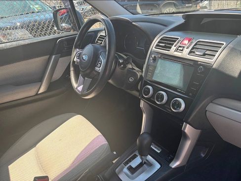 Used 2017 Subaru Forester 2.5i Premium AWD/4WD image 7