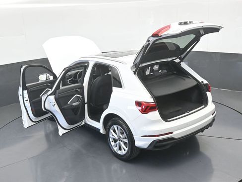 Used 2025 Audi Q3 2.0T Premium image 68