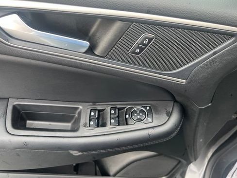 Used 2023 Ford Edge SEL w/ Convenience Package AWD/4WD image 19