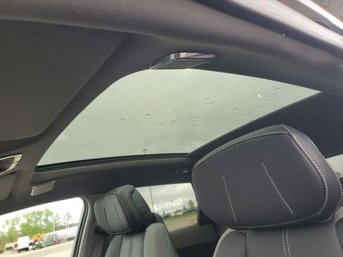 New 2025 Cadillac Optiq Sport 1 image 18