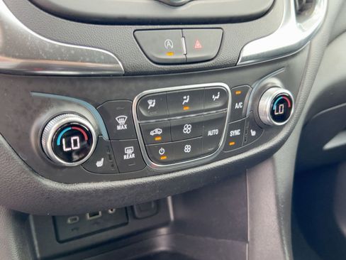 Certified 2024 Chevrolet Equinox LT image 17