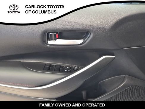 Used 2025 Toyota Corolla SE FWD image 11