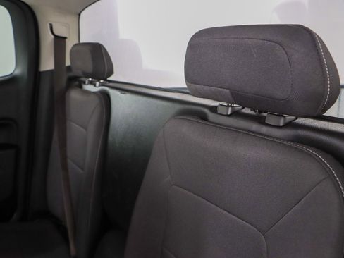 Used 2021 Chevrolet Colorado LT w/ Safety Package image 24