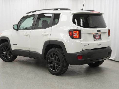 Used 2022 Jeep Renegade Altitude w/ Convenience Group image 14