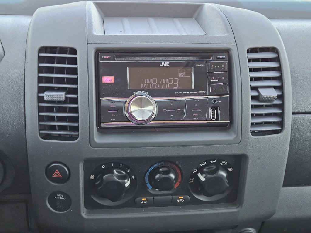 Used 2008 Nissan Frontier SE w/ Power Pkg RWD image 12