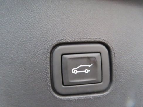 Used 2024 Cadillac Lyriq Luxury w/ LPO, Floor Liner Package image 34