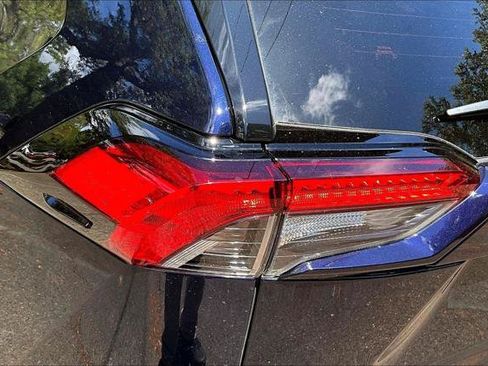 Certified 2025 Toyota RAV4 XLE w/ Convenience Package AWD/4WD image 20