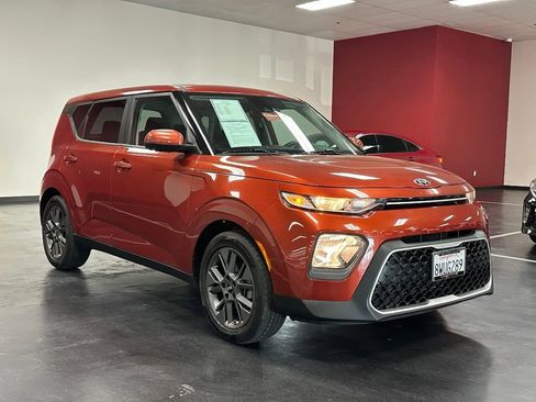 Used 2021 Kia Soul S FWD image 9