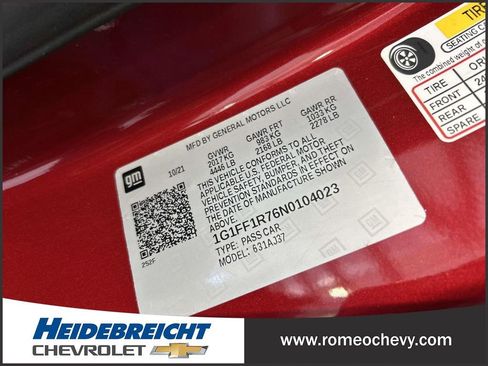 Used 2022 Chevrolet Camaro LT w/ Technology Package RWD image 8