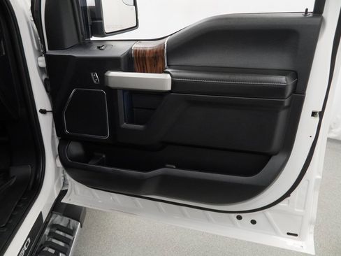 Used 2019 Ford F150 Lariat w/ Trailer Tow Package image 47