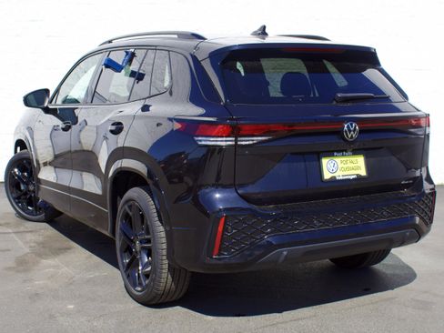 New 2026 Volkswagen Tiguan SE R-Line AWD/4WD image 6